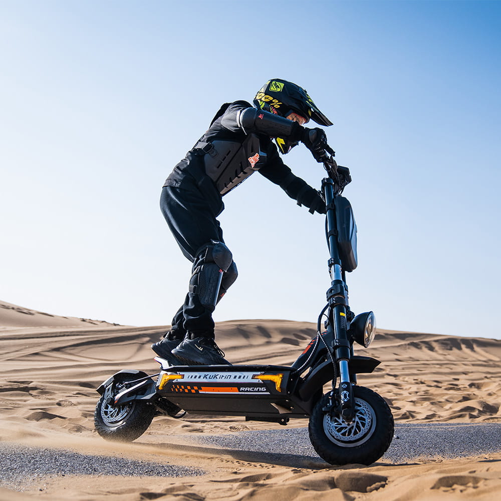 KuKirin G4 Max Electric Scooter | Max speed 86 km/h | Range 95 km | Dual motor with 1600 Wh power