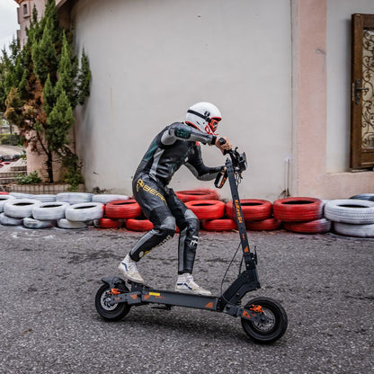 KuKirin G4 Electric Scooter 2025 | Max speed 70 km/h | Range 75 km | 2000 Wh