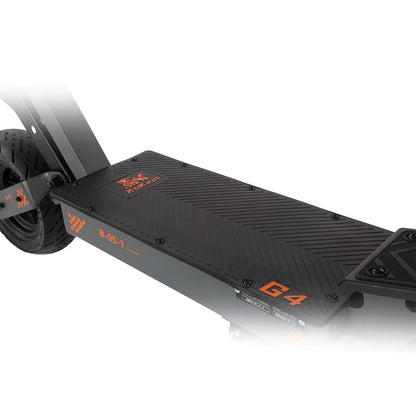 Kukirin G4 e-scooter 2000W motor footboard detail, electric scooter for adults, durable and safe.
